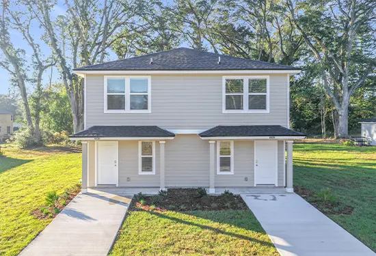 Duplex 6926 6920 Thurston Road